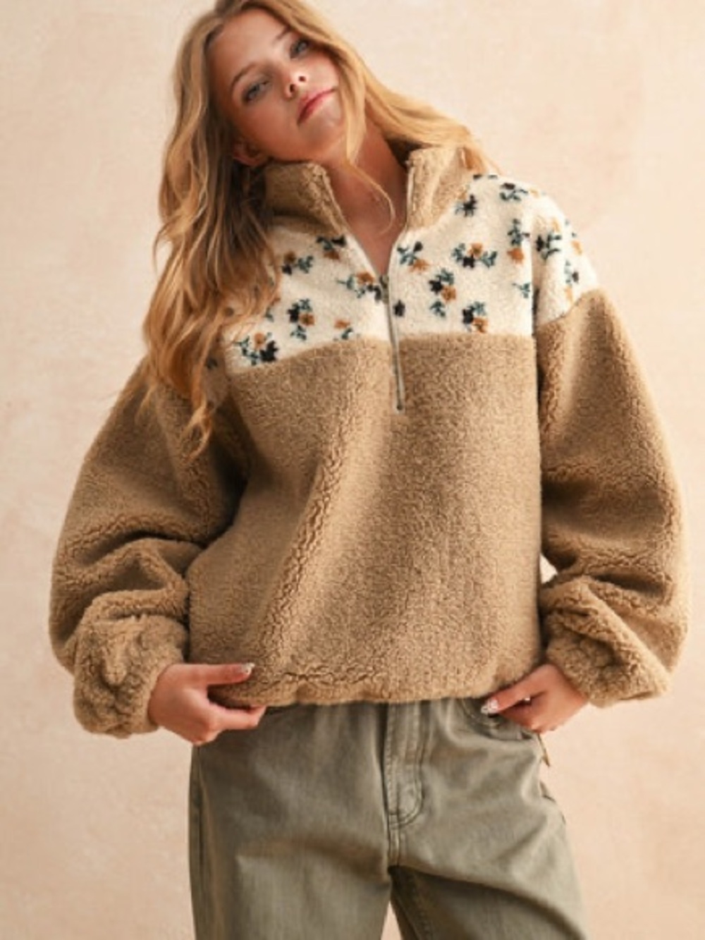 Miou Muse Half Zip Solid and Floral Print Sherpa Pullover Jacket in Tan/Green